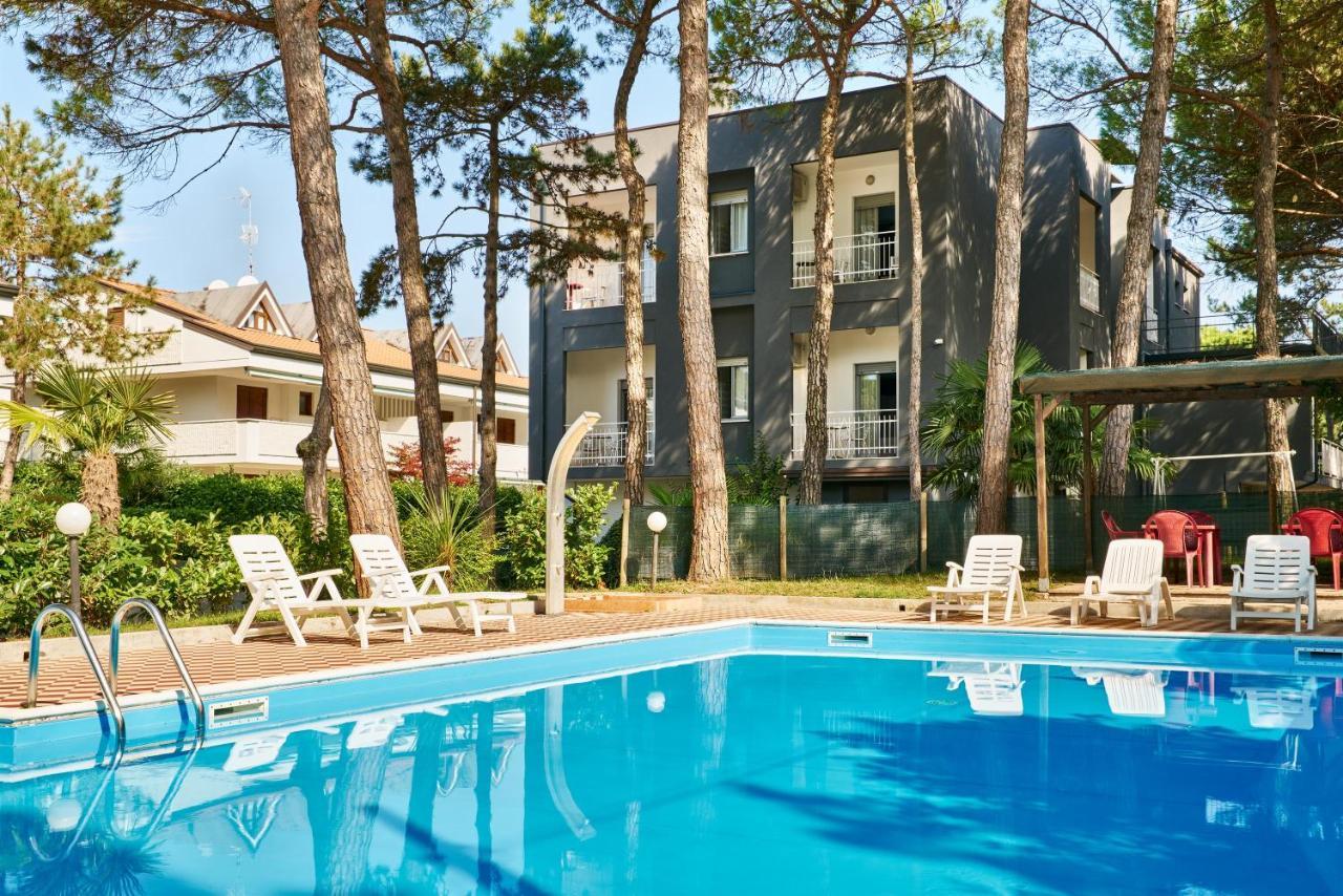 G/Hotel Lignano ลินญาโน ซับเบียโดโร ภายนอก รูปภาพ